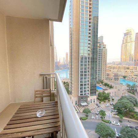 Lux Bnb Studio Downtown Fountain View Dubái Exterior foto
