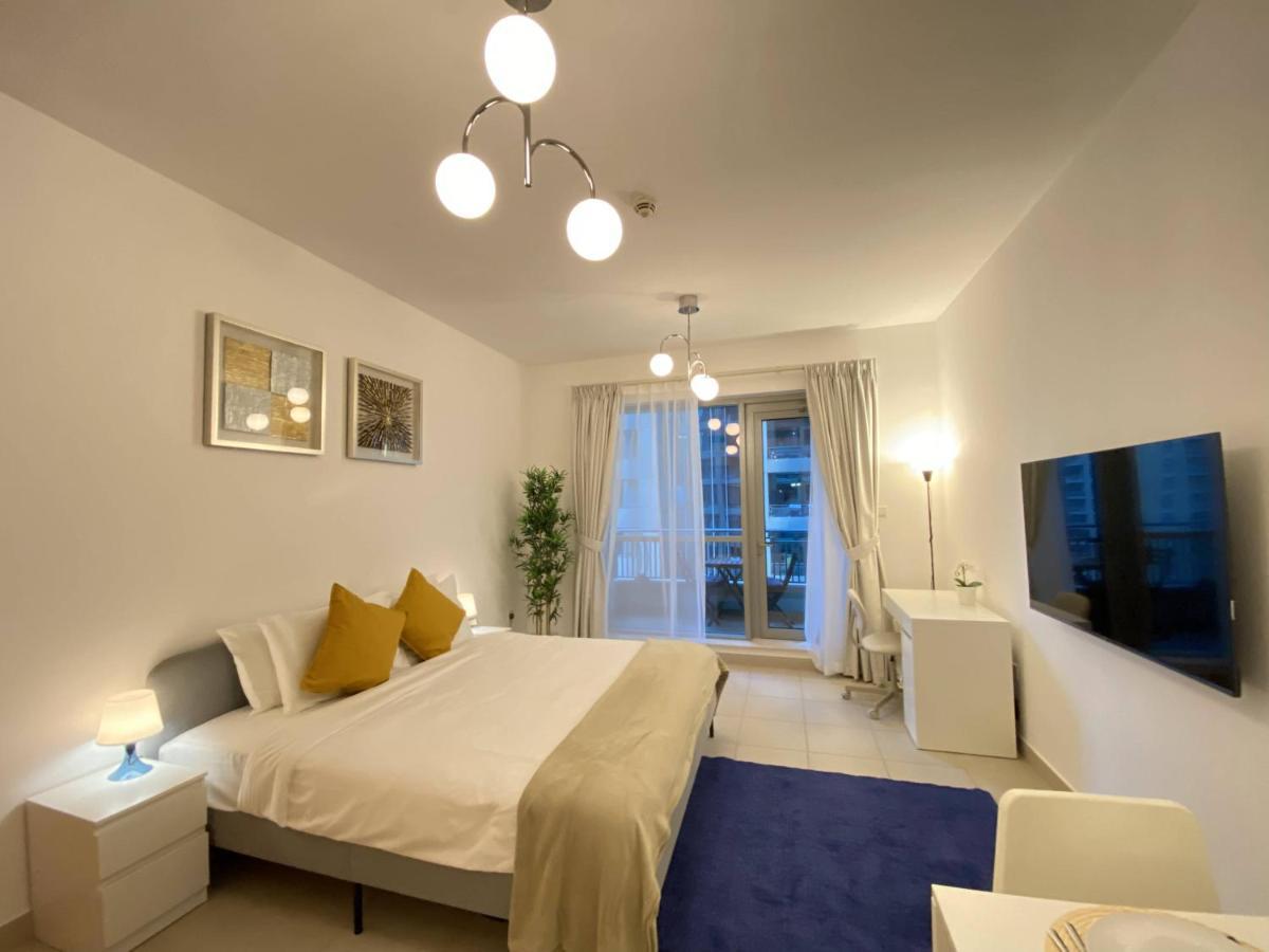 Lux Bnb Studio Downtown Fountain View Dubái Exterior foto